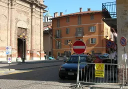 Nuovo senso unico di marcia in piazza Don Fino